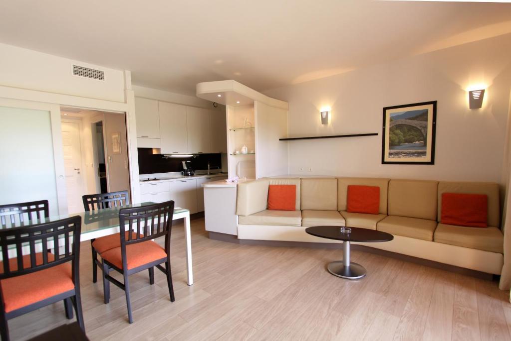 Residence Cala Sultana ปอร์โต-เวคคีโอ ภายนอก รูปภาพ