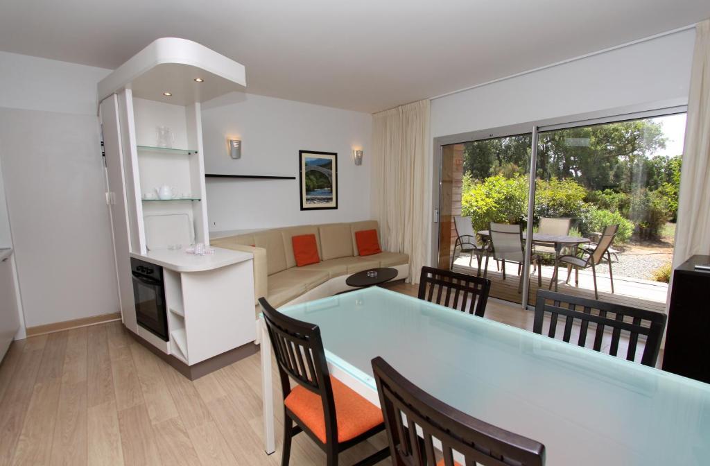 Residence Cala Sultana ปอร์โต-เวคคีโอ ภายนอก รูปภาพ